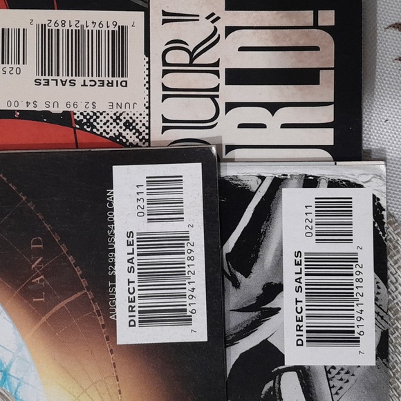 Planetary Comics Collectible Paperback Bundle - Picture 5 of 6